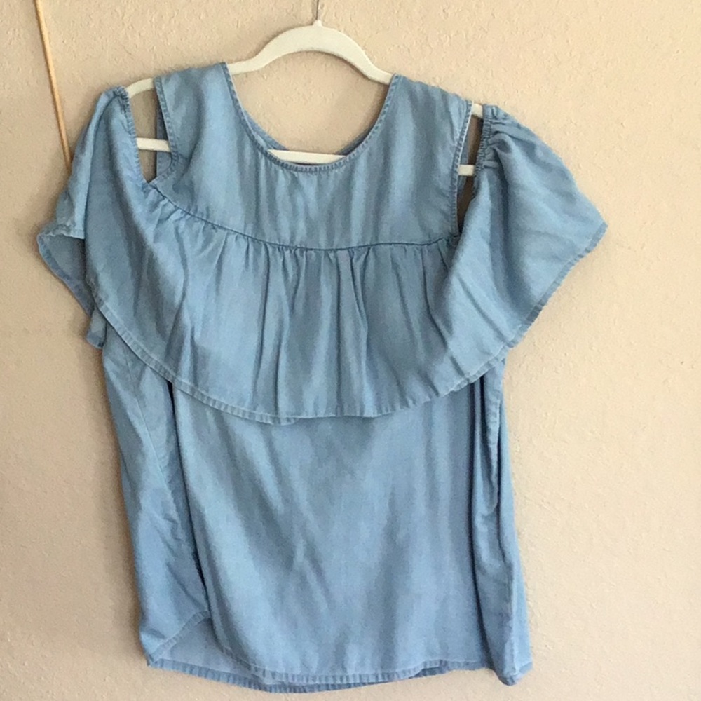 LAUREN CONRAD XL / LIGHT BLUE REALLY SOFT DENIM LIKE FABRIC. OFF SHOULDER